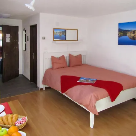 Appartamento Sungold-2 By Interhome *